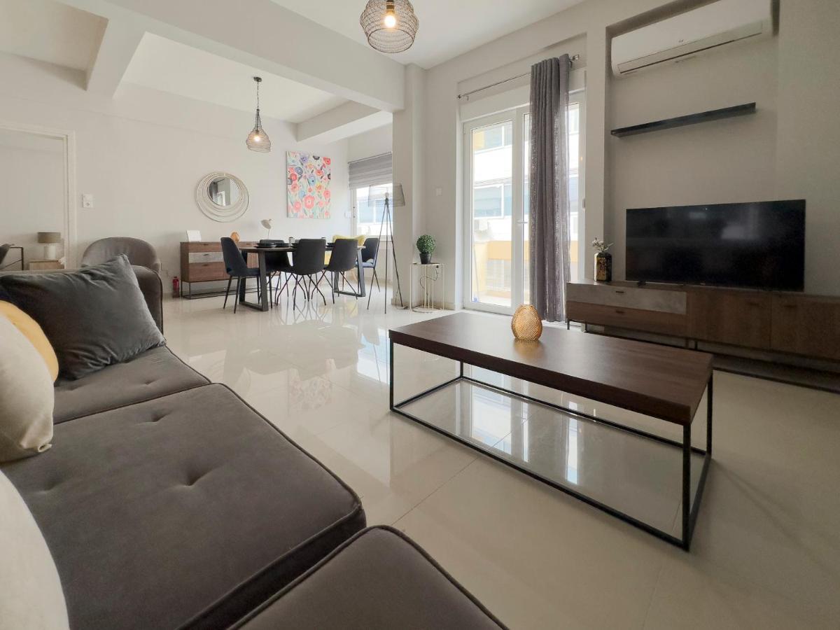 Satovriandou Spacious 128Sqm Apt In Athens Atenas Exterior foto