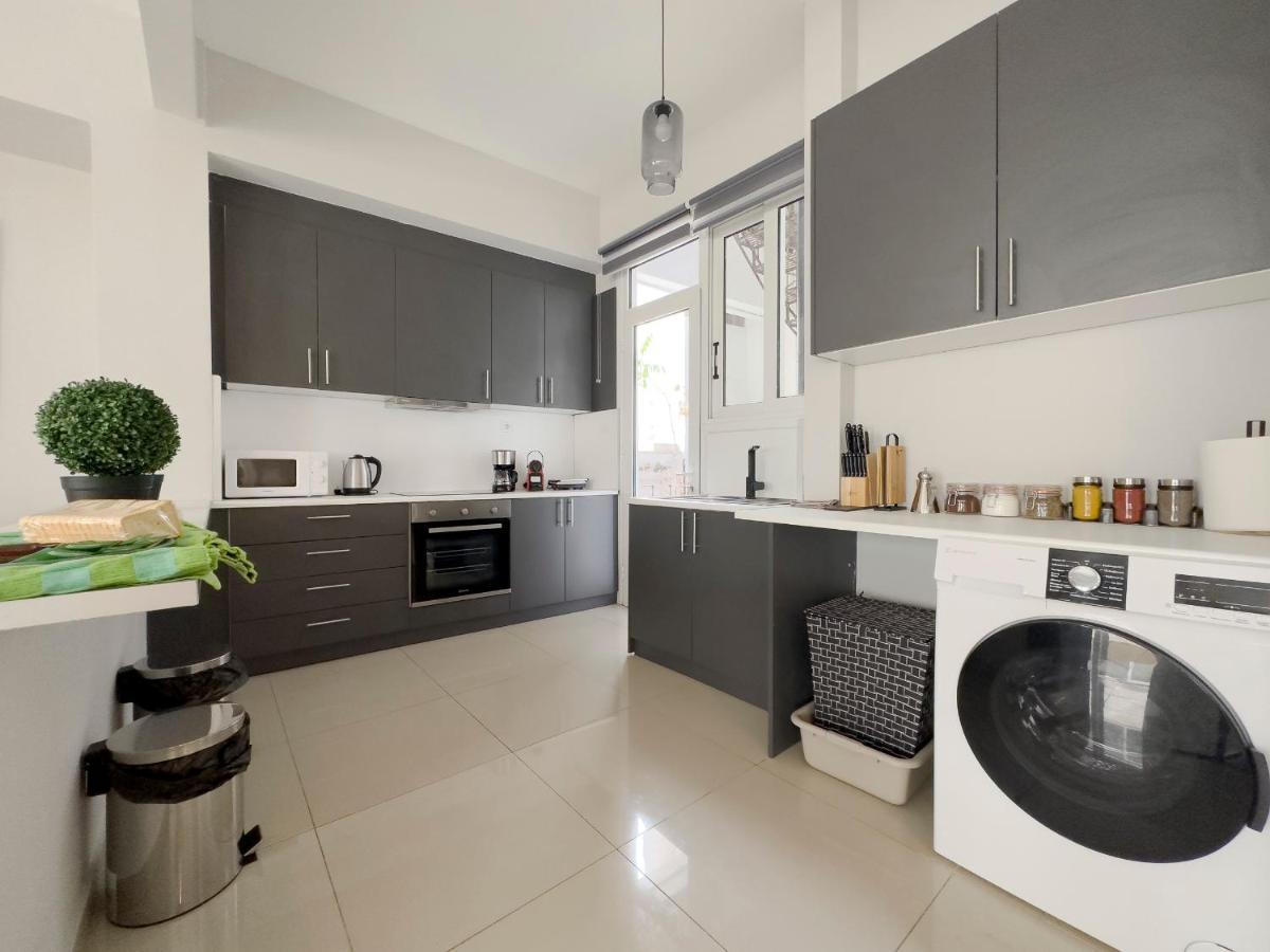 Satovriandou Spacious 128Sqm Apt In Athens Atenas Exterior foto